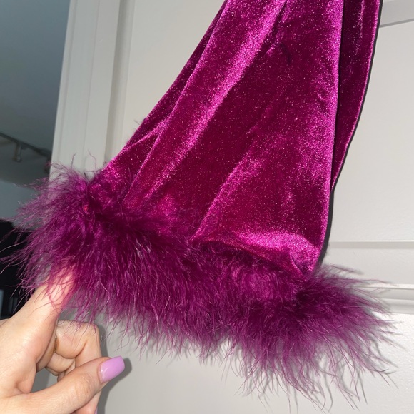 Magenta High Slit Low Neck Velvet Fur Sleeve Mini Dress Size Small - Picture 3 of 3